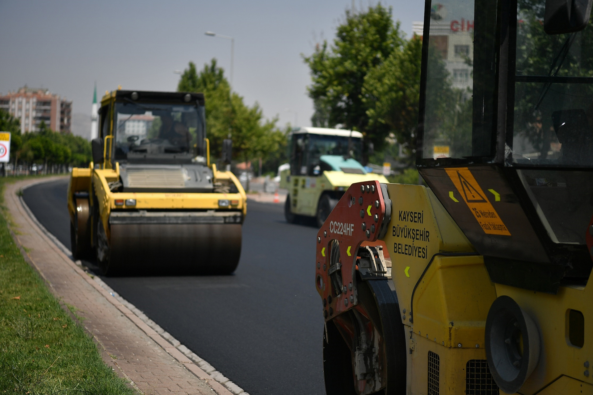 Kırsal Mahalle Yolları BSK (Binder) Üstyapı Yapım İşi – Kayseri Büyükşehir Belediyesi