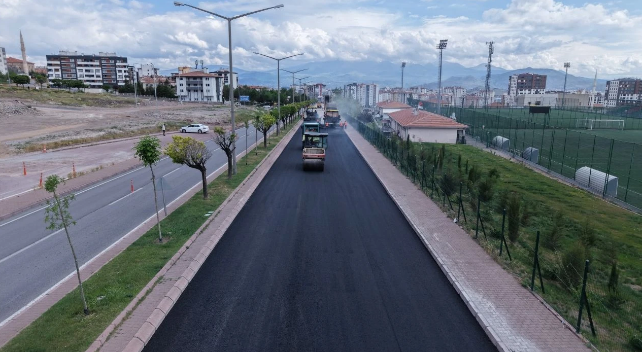 Kırsal Mahalle Yolları BSK (Binder) Üstyapı Yapım İşi – Kayseri Büyükşehir Belediyesi