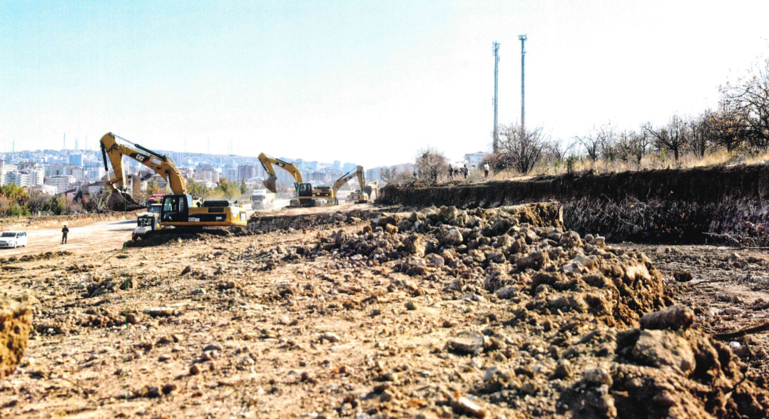 Karabük Kavşağı Bağlantı Yolu ve Muhtelif Kesimler: Toprak İşleri, Sanat Yapıları ve Üstyapı İşleri 